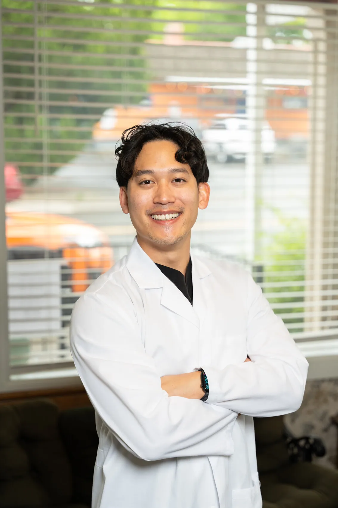 Dr. Kyle Chaw discussing treatment with a patient